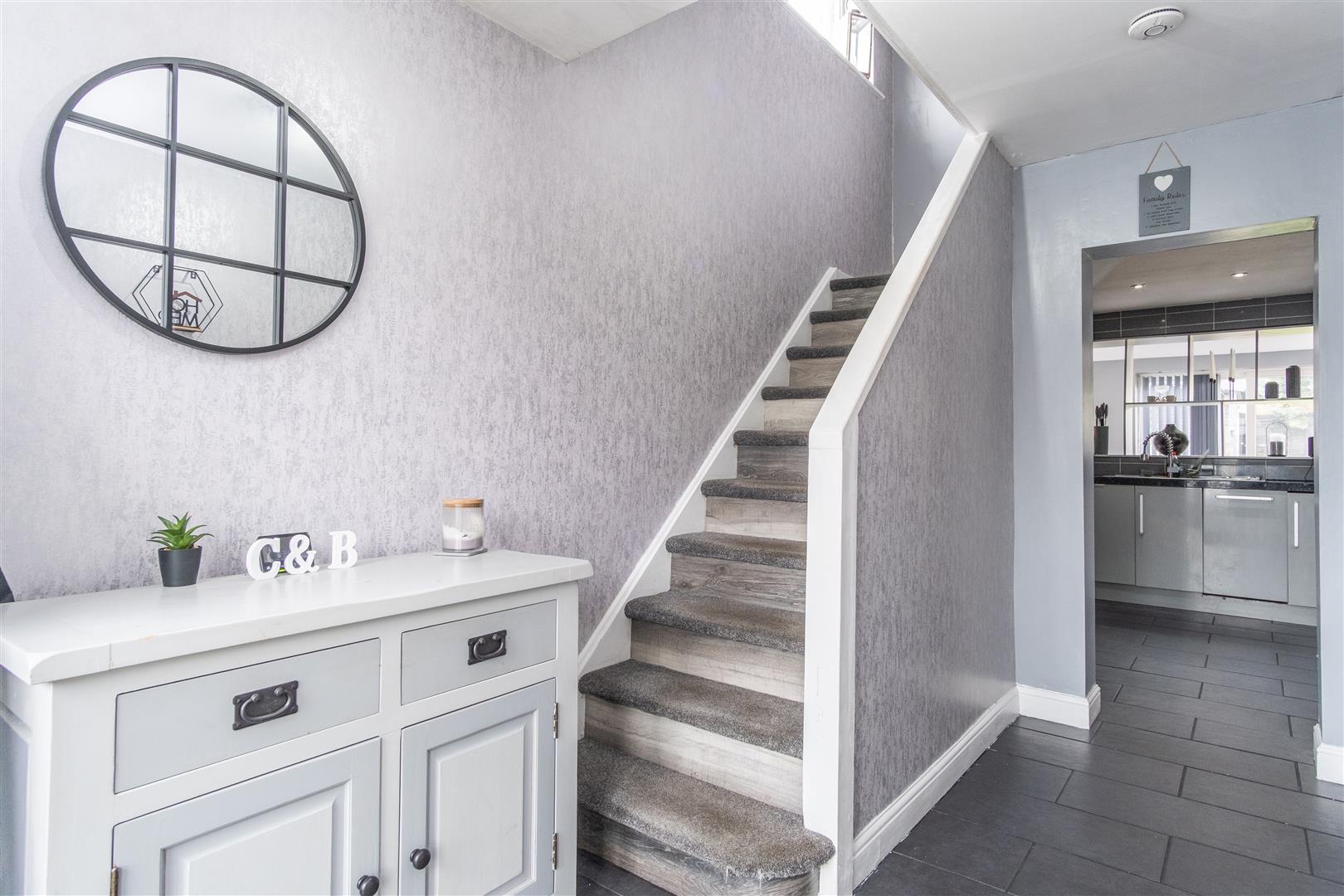 3 bed property in Coniston Drive, Preston